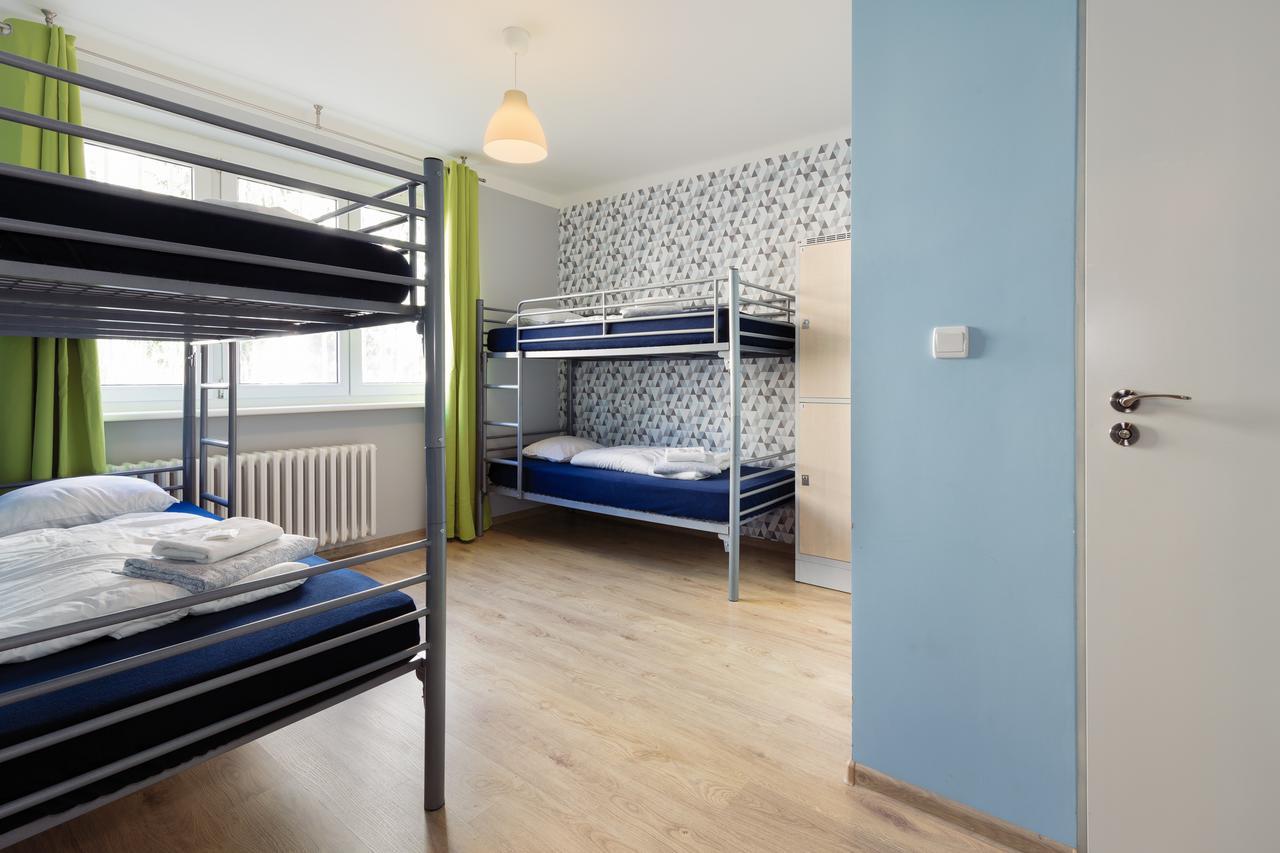 ברטיסלאבה Patio Hostel מראה חיצוני תמונה