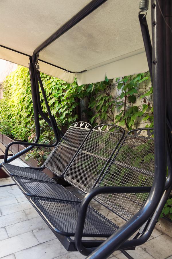ברטיסלאבה Patio Hostel מראה חיצוני תמונה
