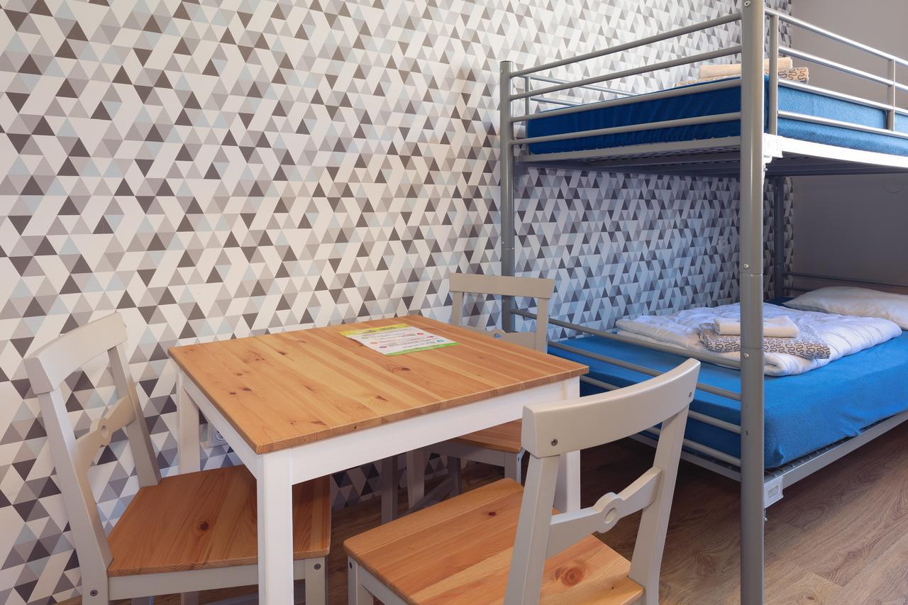 ברטיסלאבה Patio Hostel מראה חיצוני תמונה